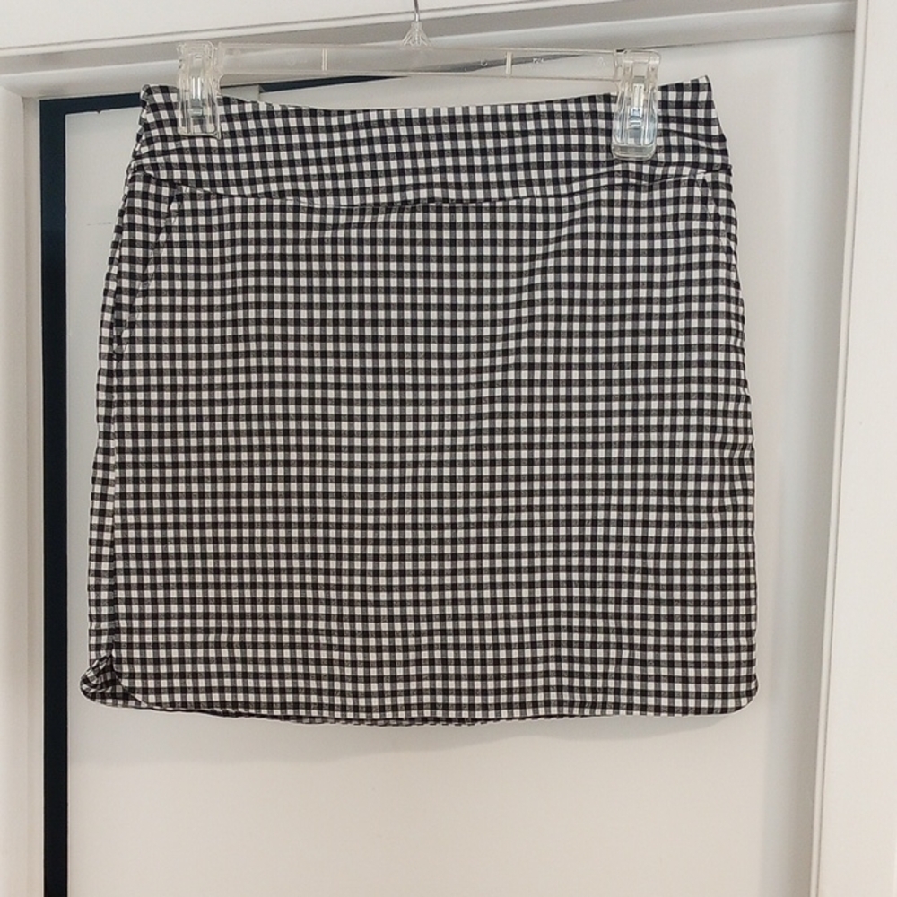 Classic Black and White Checkered Skirt